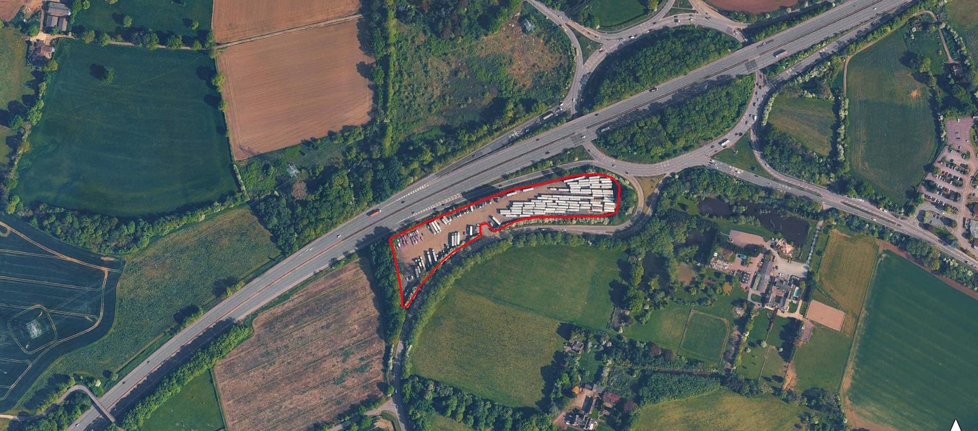 Veduta aerea di Hinckley Road con il perimetro del sito evidenziato